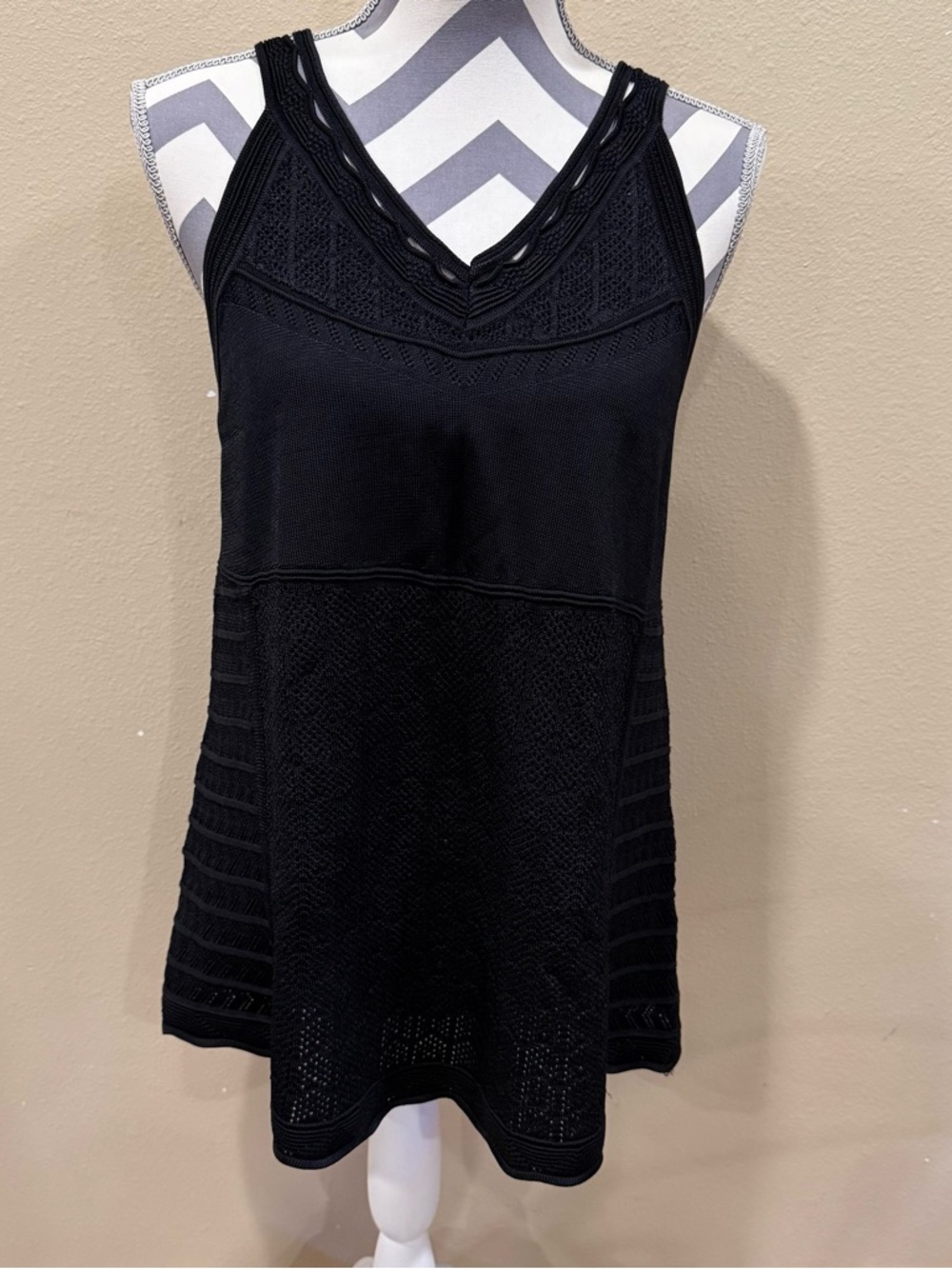 White House Black Market Black Knit V-Neck Tank Top